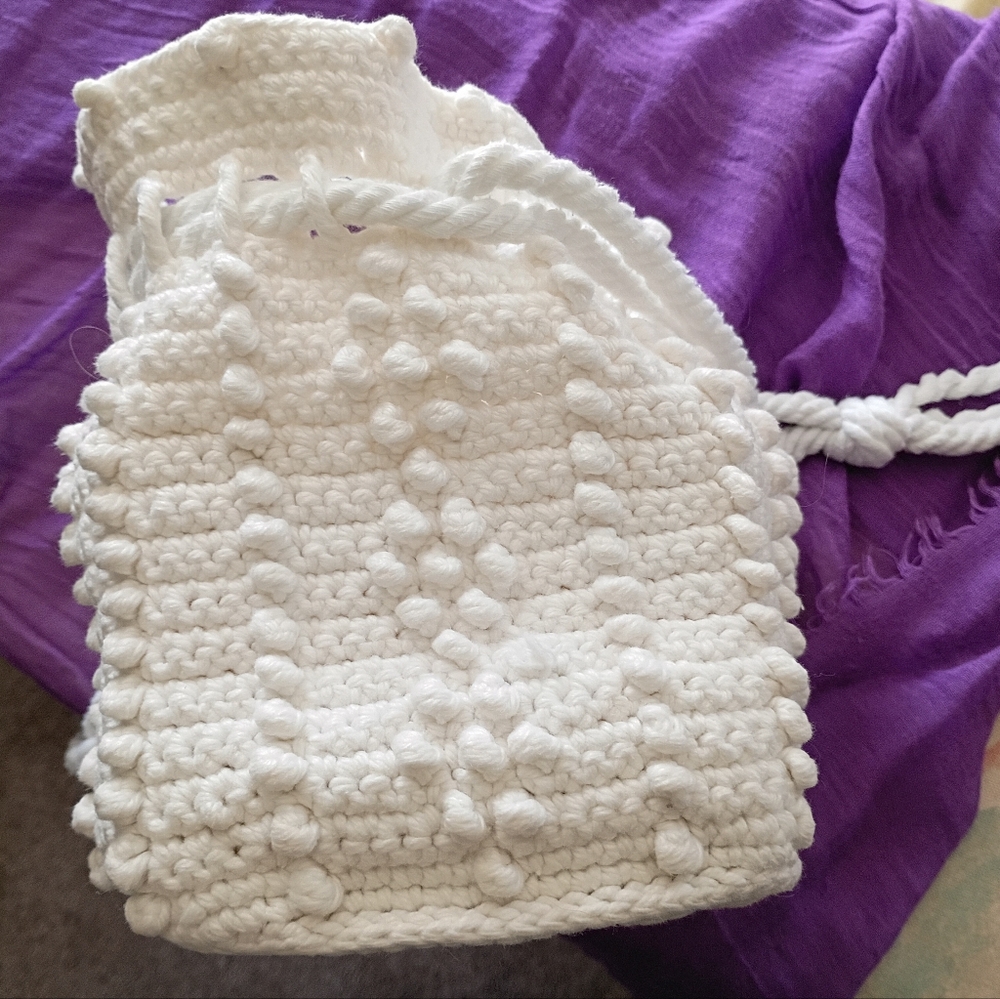 1950's Vintage White Textured Crochet Bag
